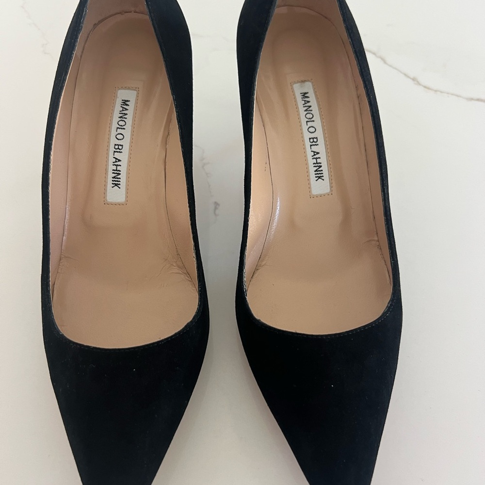 Manolo Blahnik Black Pumps